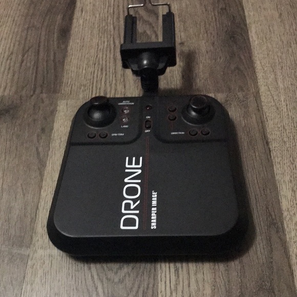 Drone11 with controller - Picture 2 of 3